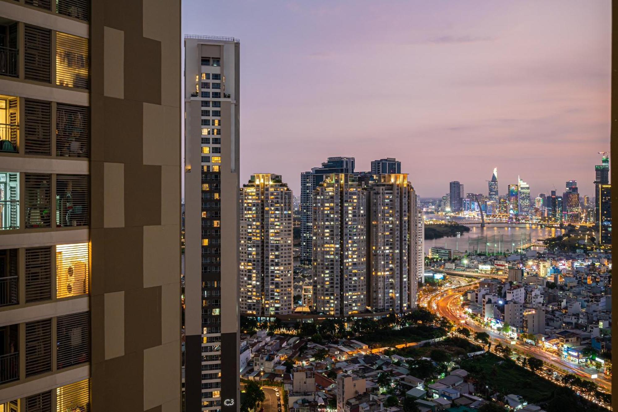 Luxury Apartment At Vinhomes Central Park Ho Chi Minh City Exterior photo